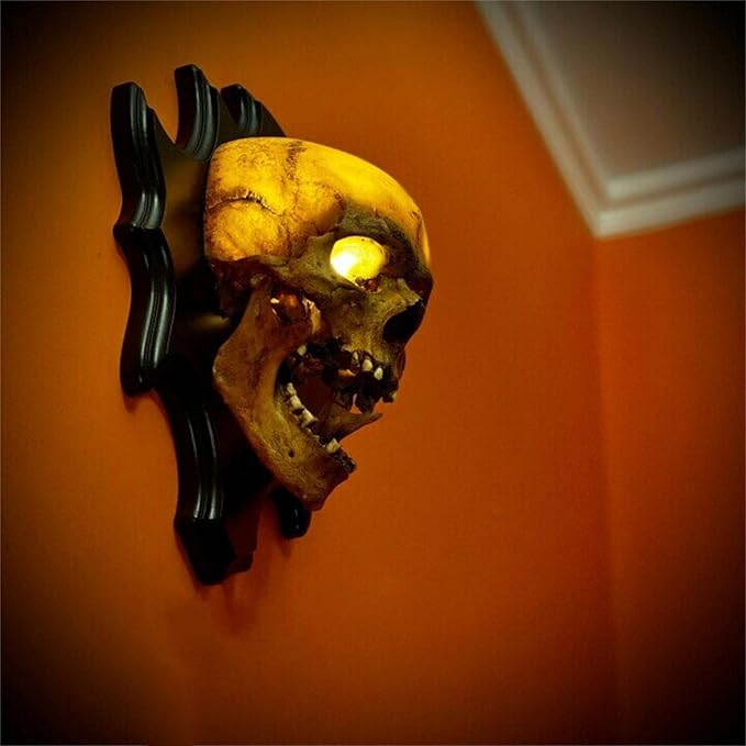 Eternal Darkness Skull Lamp